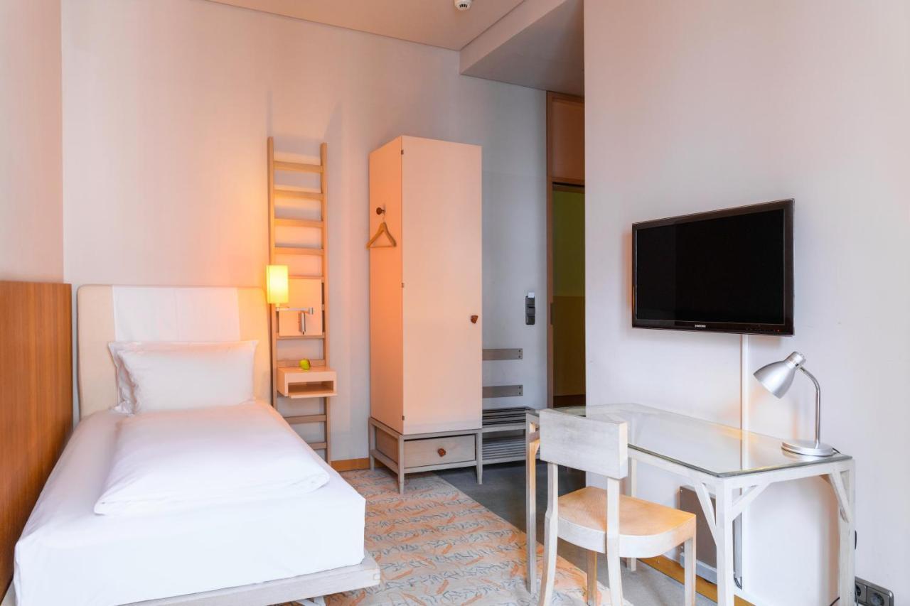 Hotel Bleibtreu Berlin By Golden Tulip Exterior photo